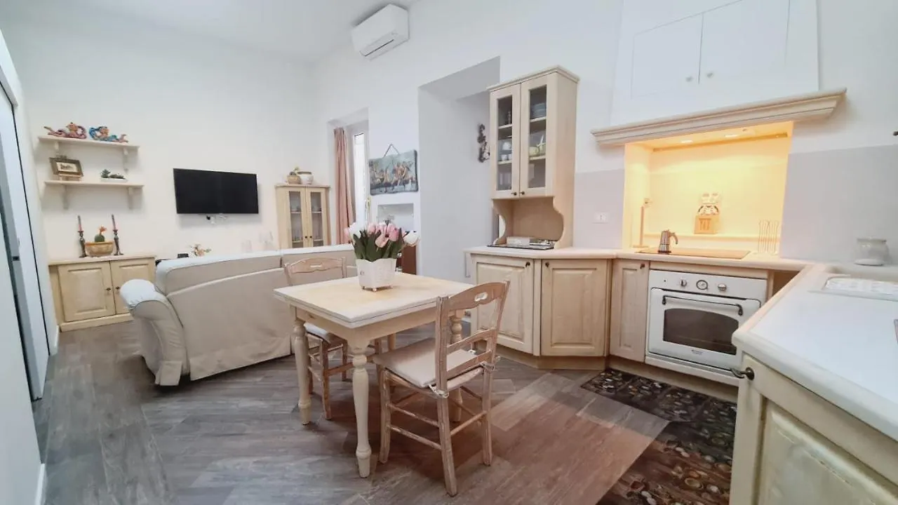 Trastevere Rome'S Heart Charming & Cozy Appartment 2 0*, Rome Italy
